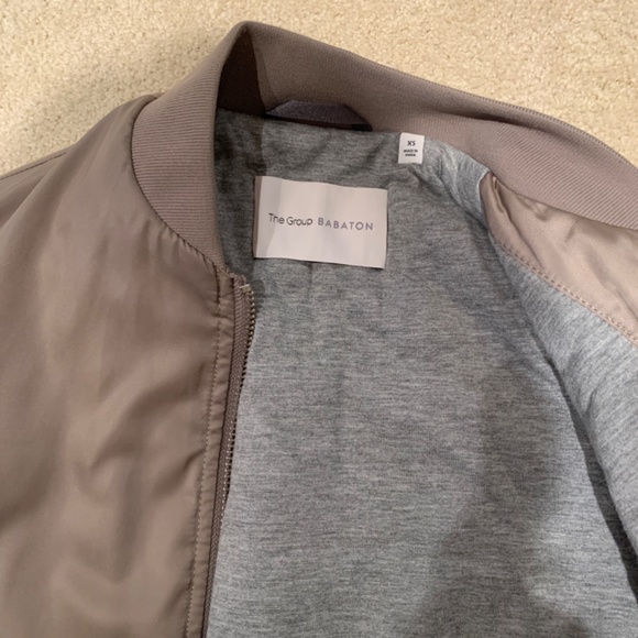 Aritzia The Group Babaton jacket xs - Picture 3 of 3